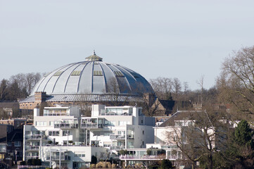 Obraz premium Large dome prison with houses in the foreground in the center of Arnhem in the Netherlands