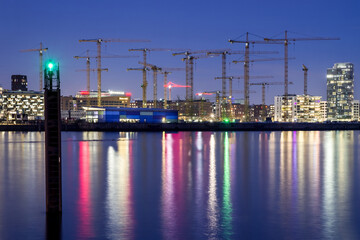 Hafencity Baustelle Hamburg am Abend