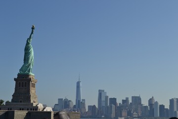 Fototapeta premium statue of liberty and New york city