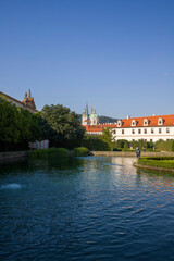 Fototapeta na wymiar Wallenstein Park in Prag