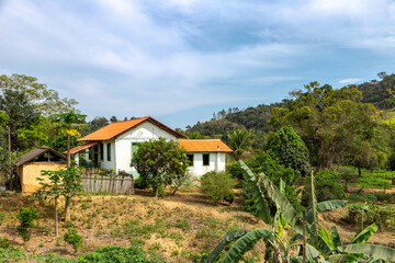Fototapeta na wymiar Fazenda colonial na área rural de Guarani, estado de Minas Gerais, Brasil