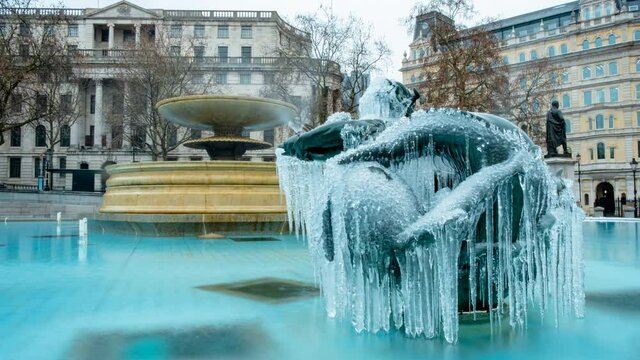 Stunning timelapse of icicle formations in Trafalgar Square, London, England, UK, as the capital plunges into sub-zero temperatures