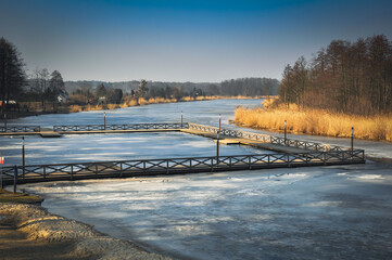 Jezioro - pomost © Sebastian