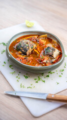 foto publicitaria sudado de pescado