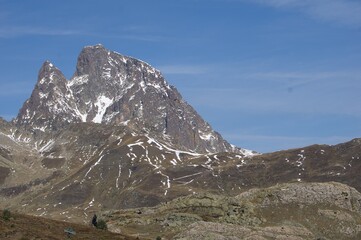 Obraz premium Views of the Midi peak from Huesca, Spain
