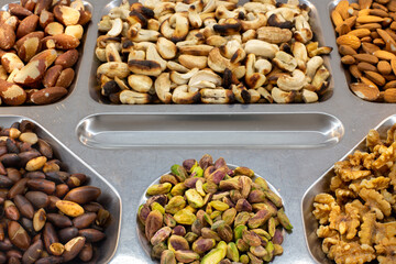 Mix of various nuts and chestnuts, walnuts, Brazil nuts, cashew nuts, pistachios, baru nuts and almonds
