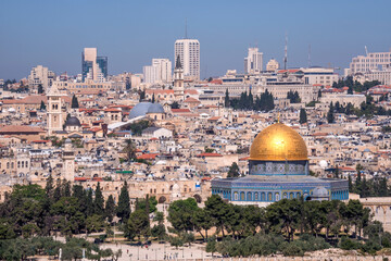Vista de Jerusalén con la cúpula dorada del Templo del Monte