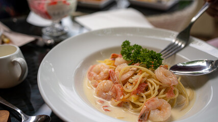 Spaghetti Carbonara With Shrimp 