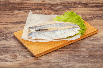 Herring fillet with salad leaves