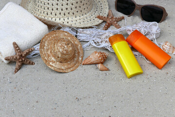 Strandutensilien mit Textfreiraum