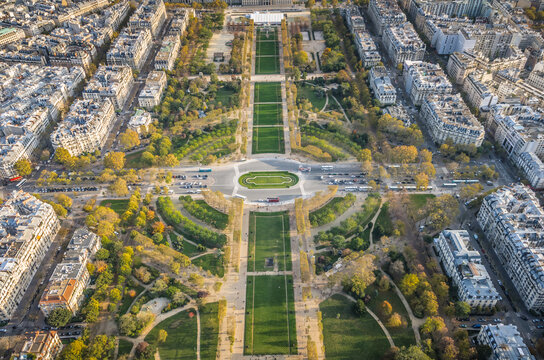 Jardins du Trocadéro Aerial View #1 | Paris Street Photography
