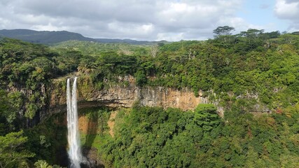 Fototapeta na wymiar Chamarel waterfall mauritius