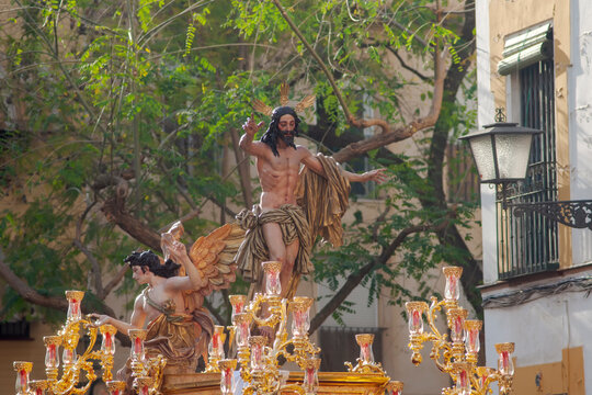 paso de misterio de la hermandad de la resurrecci&oacute;n, semana santa de Sevilla