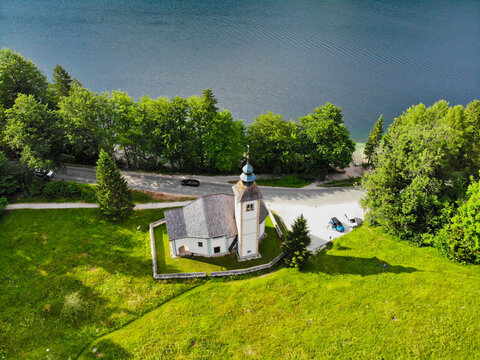 Cerkev sv Duha - Ribcev Laz - Lago Bohinj - Eslovenia