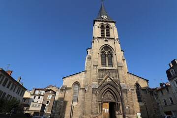 Fototapeta na wymiar L'église catholique Saint François, vue de l'extérieur, ville de Annonay, département de l'Ardèche, France