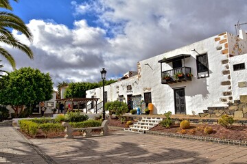 Fototapeta na wymiar landscapes of the historic town of Betancuria on Fuerteventura, Spain
