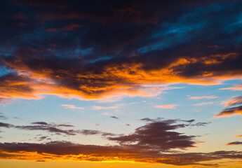Fototapeta premium Beautiful clouds in the sunset sky