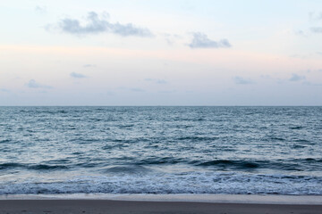 Fototapeta premium Beautiful landscape of the sea, cloud and blue sky.