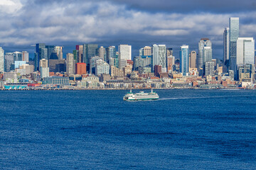 Obraz premium Ferry And Seattle Skyline 3