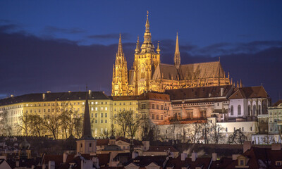 Fototapeta premium Prague Castle in the evening