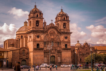 Fototapeta na wymiar La hermosa ciudad del Cusco