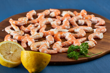 Unshelled raw prawns