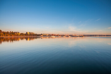 Fototapeta premium Eastern Beach, Corio Bay, Geelong, Victoria, Australia at dawn