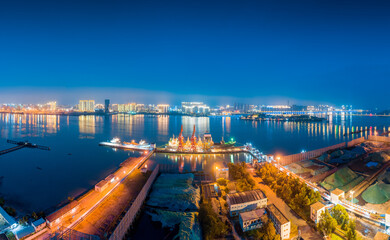 Fototapeta na wymiar Night view of Shantou City, Guangdong Province, China
