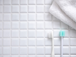 歯磨きをする。歯ブラシ・口腔ケアスポンジブラシ。