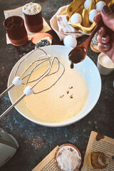 add vanilla essence to the beaten egg mixture, make a recipe, other background ingredients