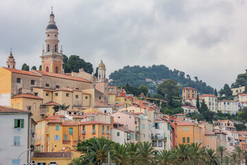 Fototapeta na wymiar The colorful Menton in the French Riviera