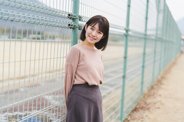 Fototapeta premium 公園の女性