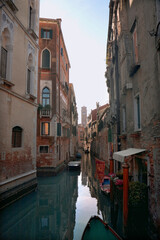 Fototapeta na wymiar A picturesque and peaceful Venetian backwater: Rio di San Polo from the Ponte Bernardo, San Polo, Venice, Italy