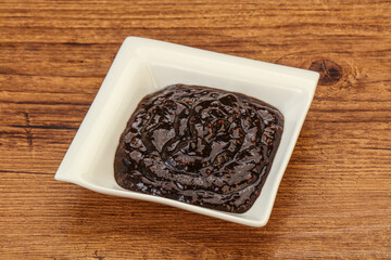 Black Pepper sauce in the bowl