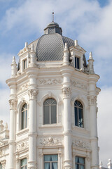 Torreón de edificio clásico en Santander (Cantabria)