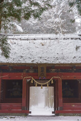 冬の戸隠神社　随神門