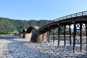 古い木製の橋