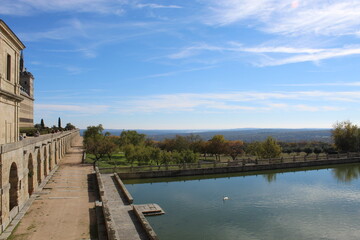 estanque con cisne en el Escorial
