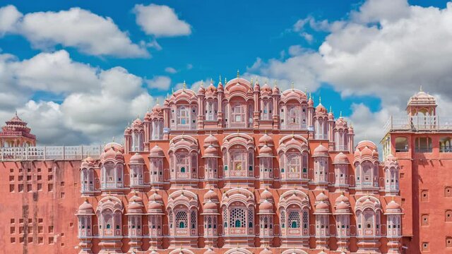 Time lapse of Hawa Mahal palace (Palace of the Winds) in Jaipur, Rajasthan. India. 4k