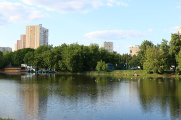 Fototapeta na wymiar Moscow Izmailovsky pond summer