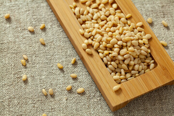 pine nuts, nutritious and healthy nuts