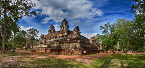 Fototapeta na wymiar Ta Keo temple in Angkor, Siem Reap, Cambodia