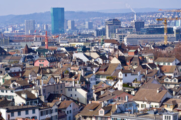 Obraz premium Old town of Zurich with river limmat. Photo taken March 7th, 2021, Zurich, Switzerland.