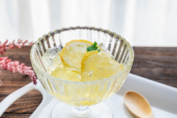 国産レモンのゼリー