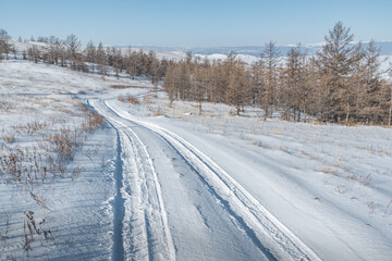 Fototapeta na wymiar Winter road on the island of Olkhon
