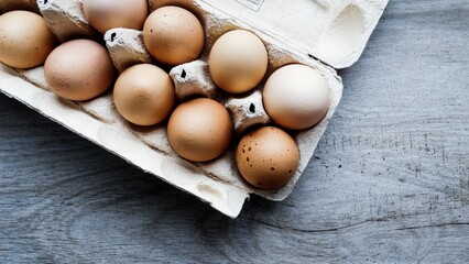 Eier in der Schachtel