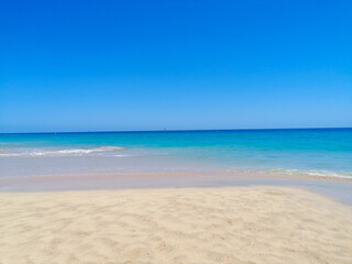 Fototapeta na wymiar heavenly beach with white sand and turquoise sea