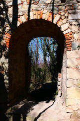 altes Burgtor, Ruine Scharfeneck