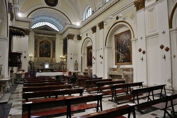 Napoli – Interno della Chiesa San Giovanni in Corte
