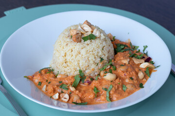 Creamy bean masala with bulgur 